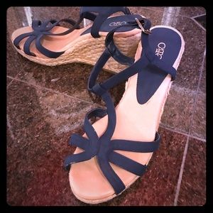 🔥EUC once to a wedding Cato Wedges